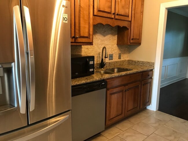 Building Photo - Heart of Madison City