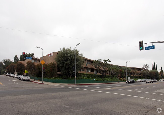 Building Photo - Encino Plaza