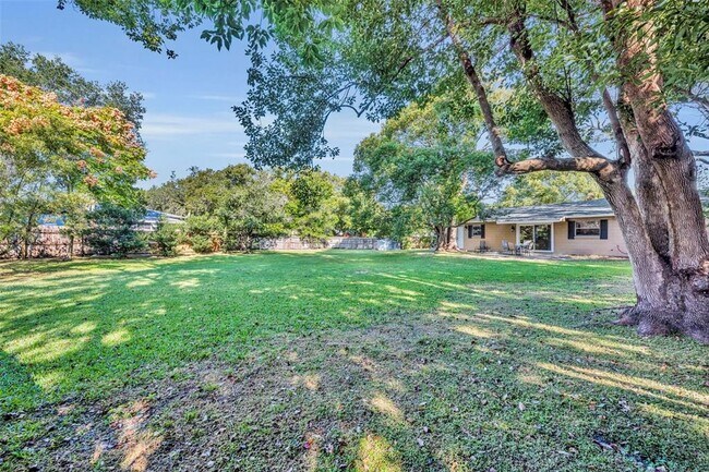 Building Photo - 110 Bilsdale Ct