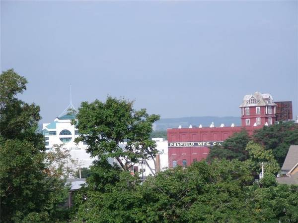 Building Photo - 1706 Park St