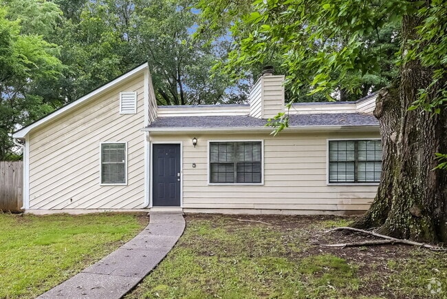 Building Photo - 5009 Hawthorne Ct