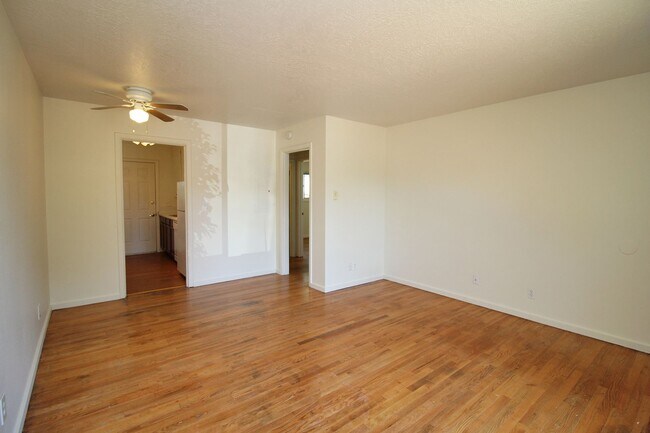 Building Photo - 2208-2208 NE 80th Ave