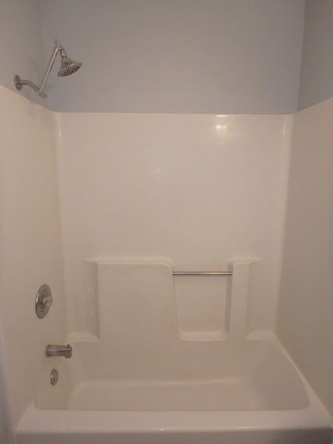 Building Photo - Adorable 3 Bedroom Home!
