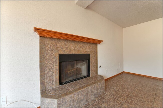 Building Photo - Coming Soon!