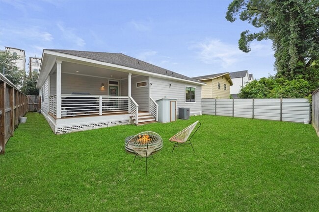 Building Photo - 2708 Kennedy St