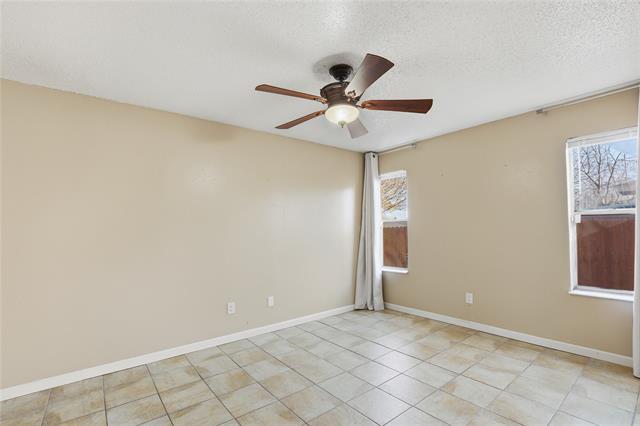 Building Photo - 1549 Bosque Dr