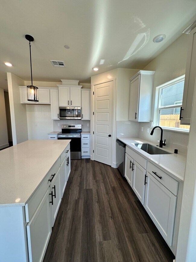 Building Photo - Newly built home coming soon!