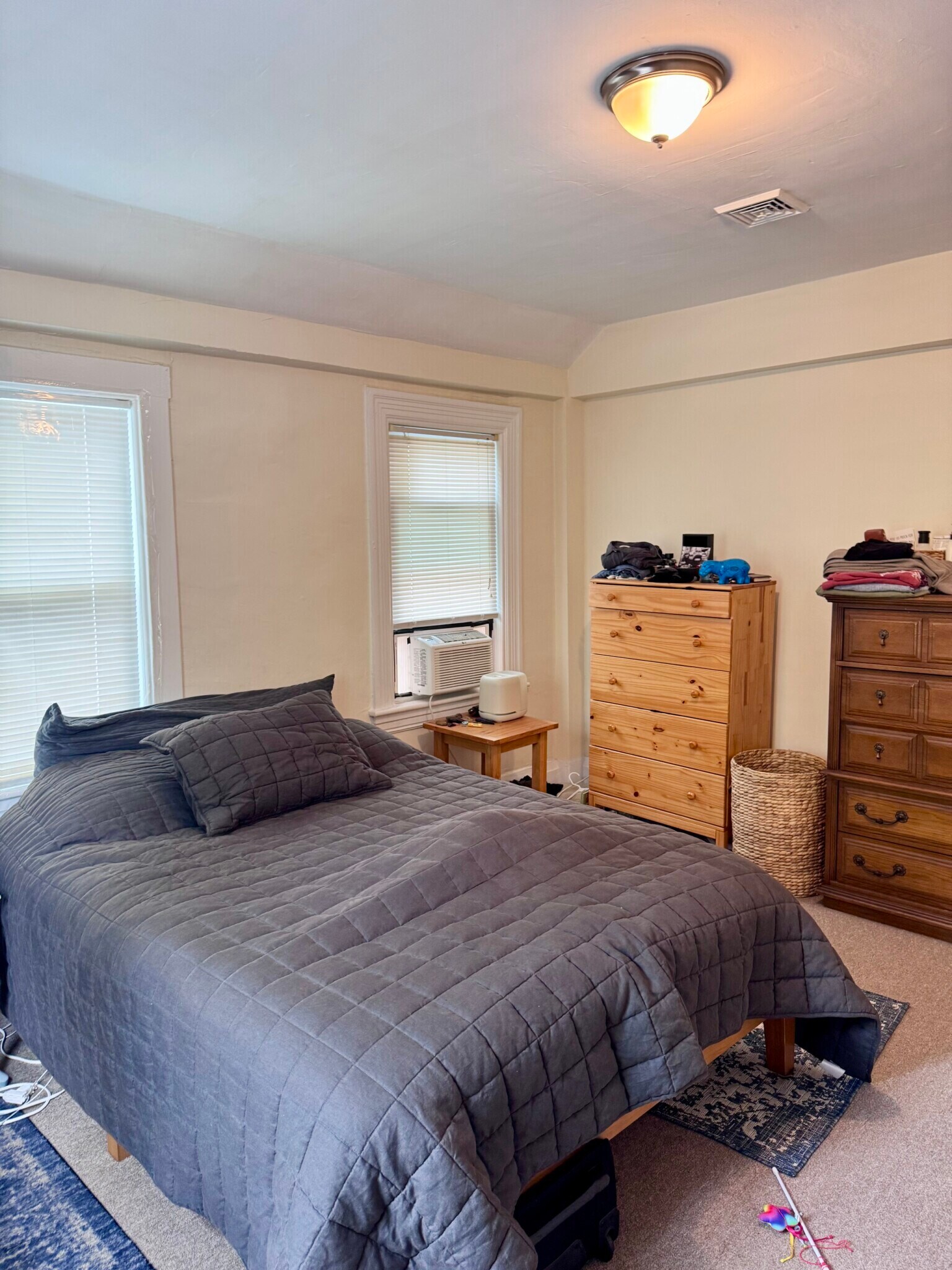 Building Photo - 122 Gore St