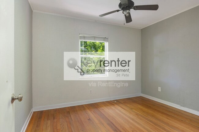 Building Photo - 983 47th Ave N