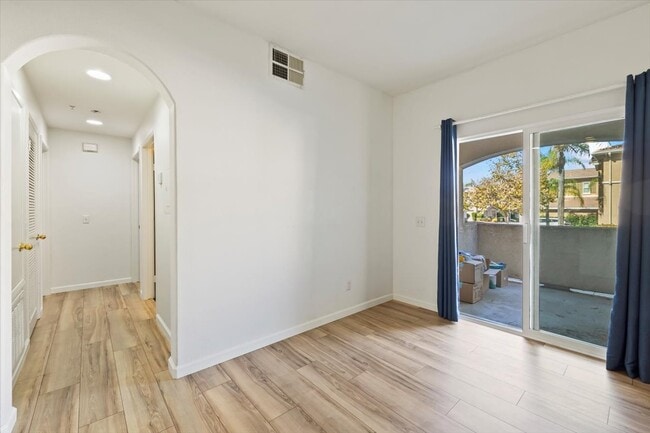 Building Photo - 26444 Arboretum Way