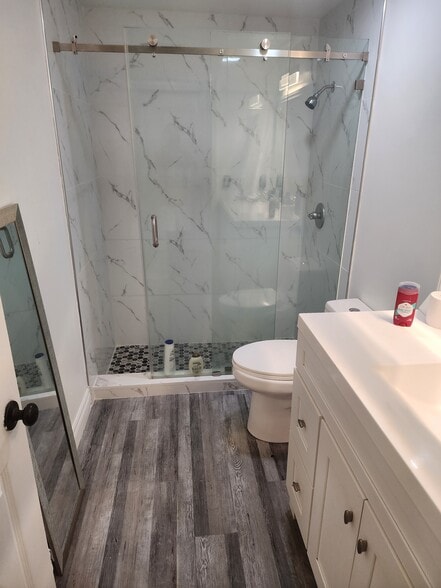 New bathroom - 15631 SW 98th St