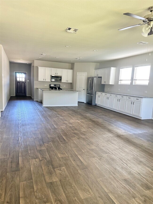 Building Photo - 12310 New River Trl