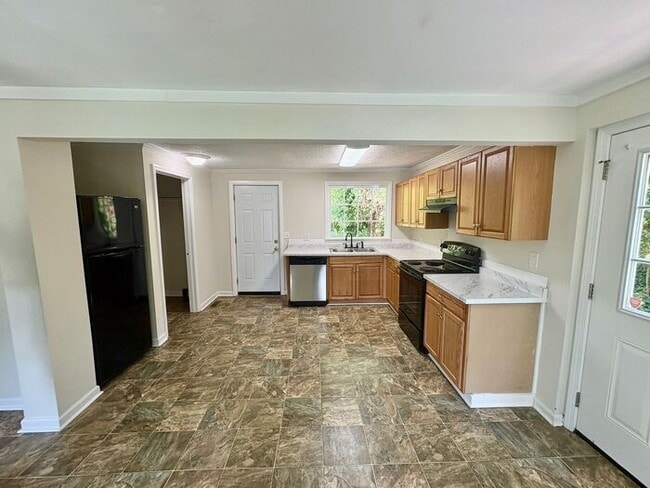 Building Photo - 3 Bed /2.5 Bath East Nash!