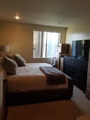 Main bedroom - 12830 Burbank Blvd