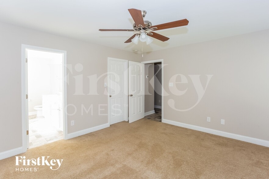 Building Photo - 3277 Westridge Ln SW
