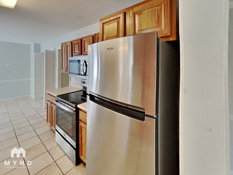 Building Photo - 1728 Russet Woods Ln