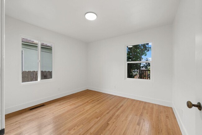 Building Photo - 4376 Del Monte