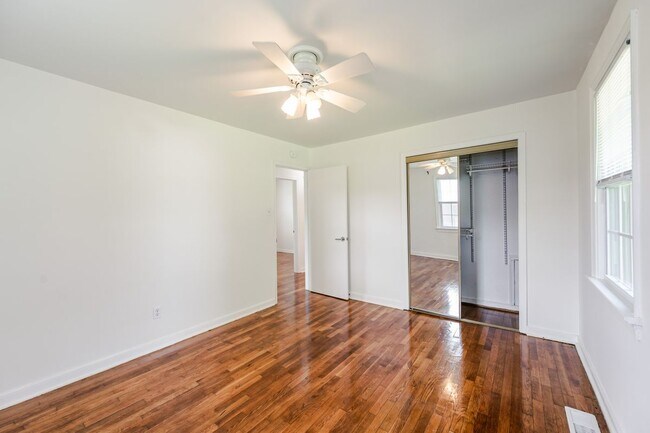 Building Photo - 9507 Stockbridge Dr