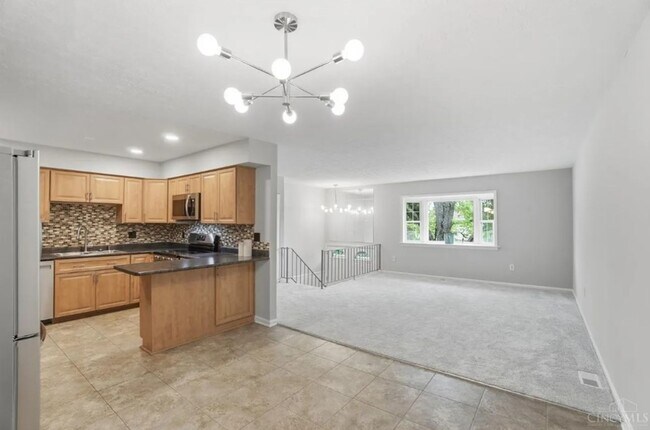 Building Photo - 873 Tradewind Dr