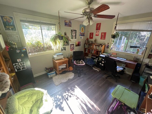 Building Photo - 1116 Pinecrest Dr