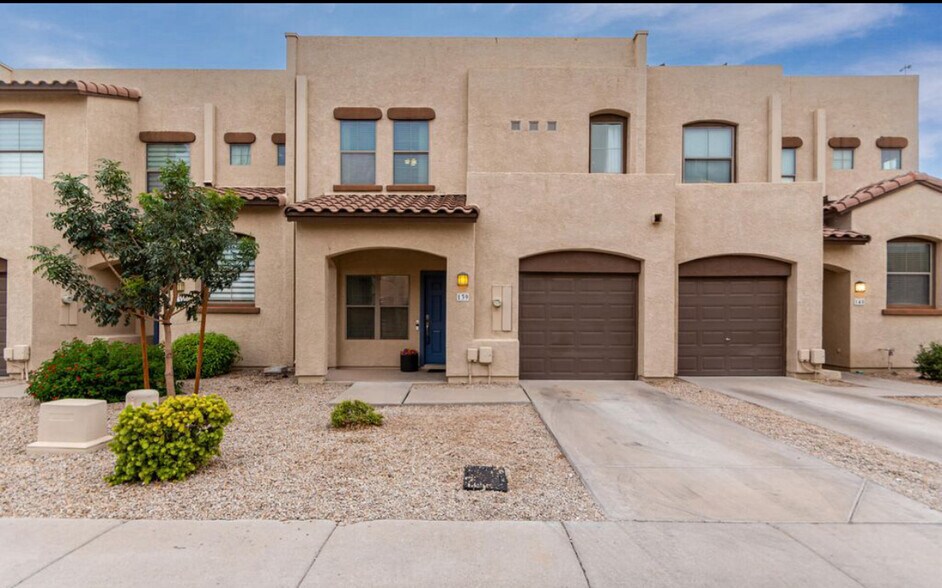 Building Photo - 1886 E Don Carlos Ave