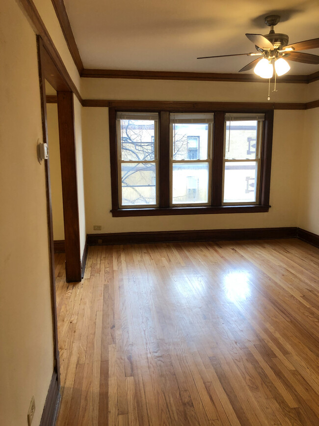 Building Photo - 4022 W Cortland St