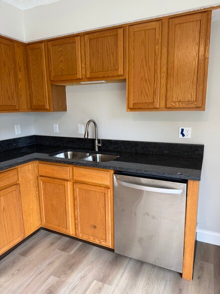 Building Photo - 544 Boulder Dr