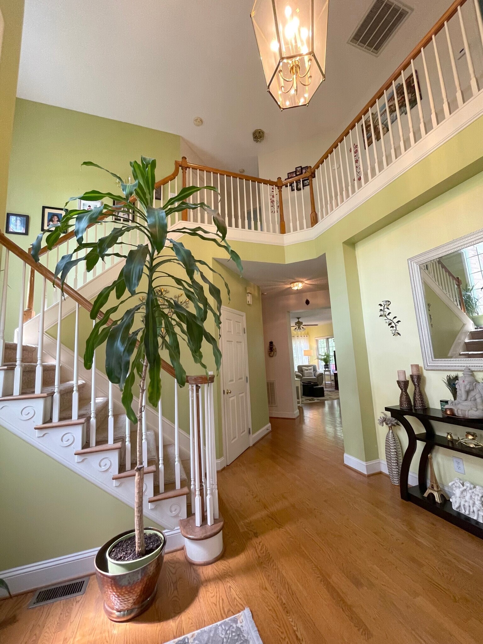 Entry way - 4210 Shoal Creek Dr