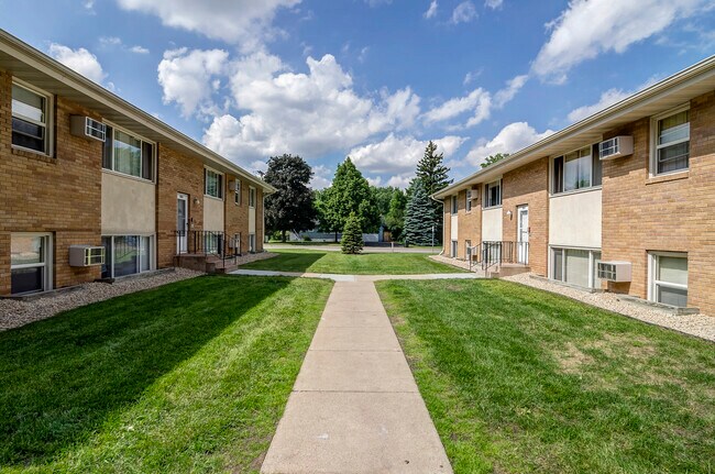 Building Photo - 36th Ave Apartments