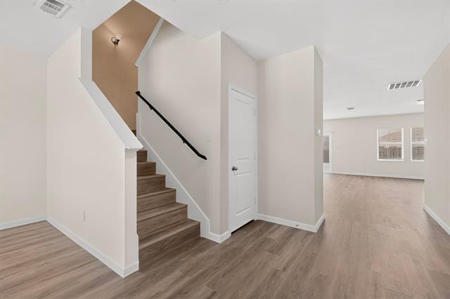 Building Photo - 702 Camden Dr