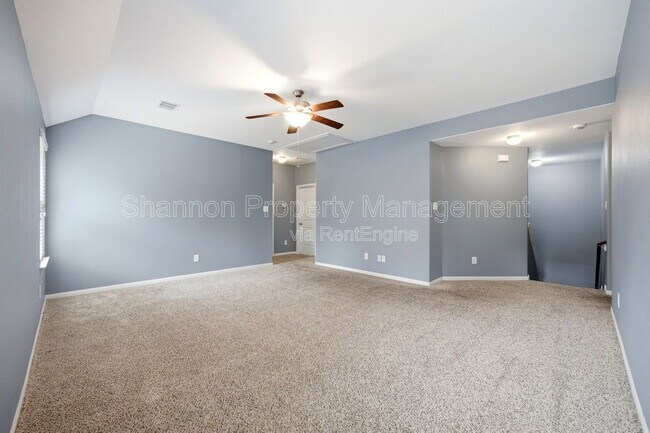 Building Photo - 10322 Urban Oak Trl