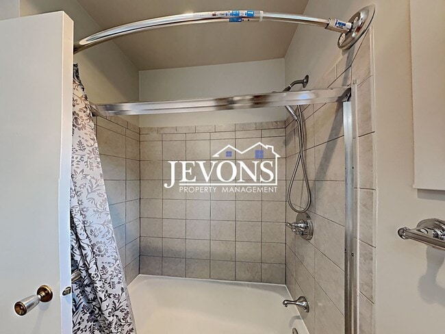 Building Photo - Jevons Property Management Presents 3 Bedrooms, 2.5 Bathrooms Two-Story Single-Family Home in New...