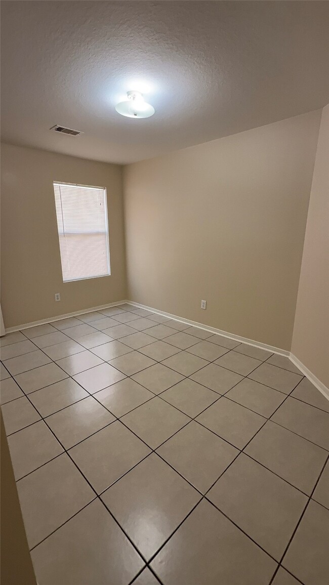 Building Photo - 1103 Laurel Chase Tr