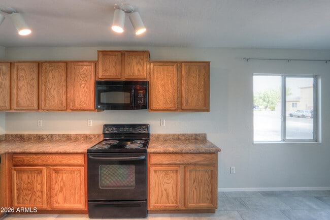 Building Photo - 27976 N Gold Ln