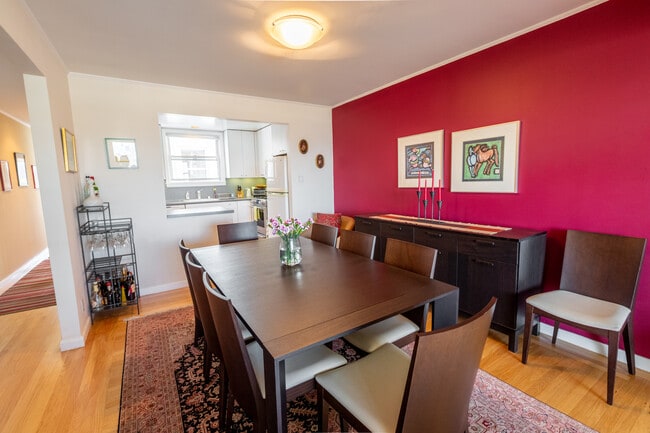 Building Photo - 64 Encanto Ave