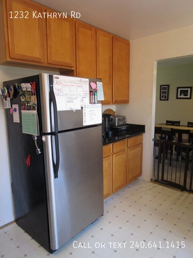 Building Photo - 1232 Kathryn Rd