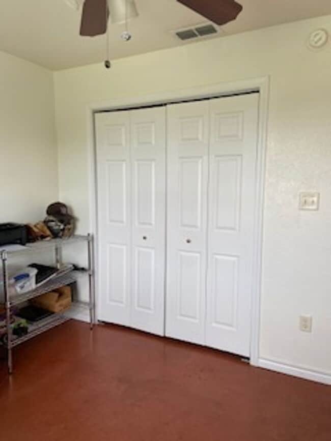 Building Photo - 726 Chanticleers Ln