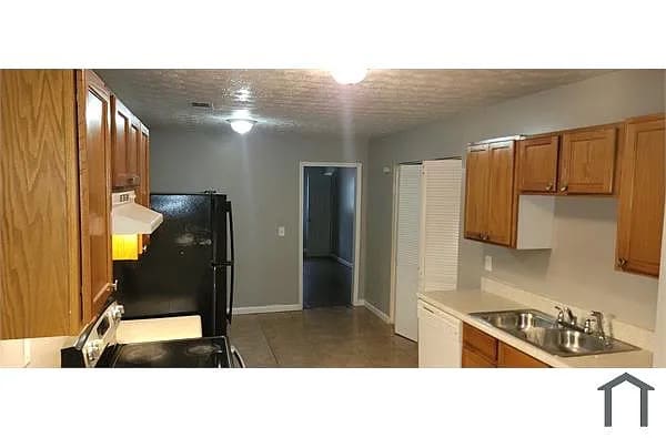 Building Photo - Room in Duplex on Glenwoods Dr
