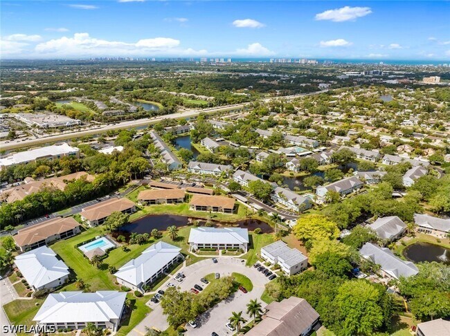 Building Photo - 151 Cypress Way E