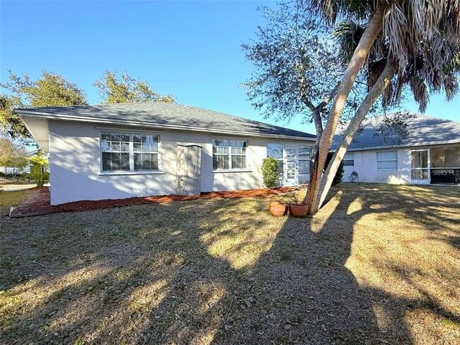 Building Photo - 504 Rose Apple Cir