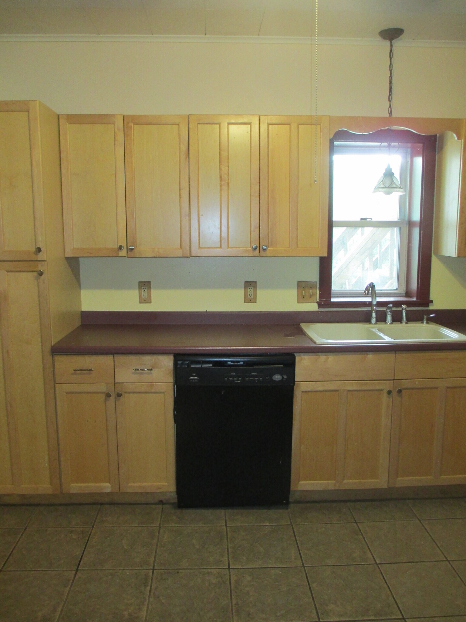 Kitchen - Cahinets & Sink - 235 Pleasant St