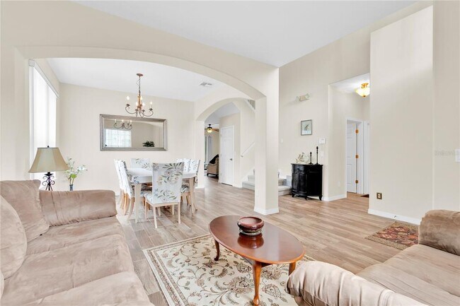 Building Photo - 155 Waltham Ct