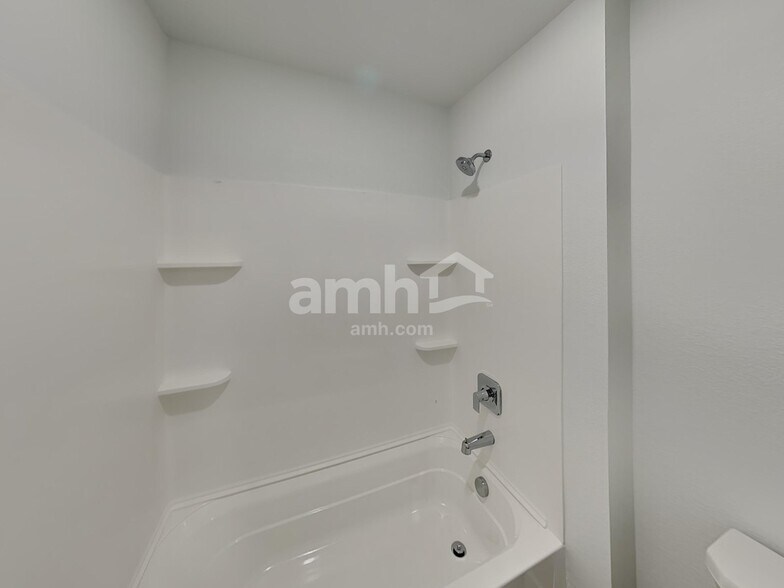 Building Photo - 237 Marshland Ct