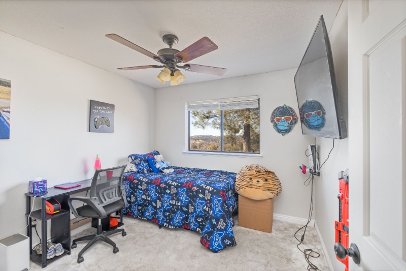 Building Photo - 33030 Rd 233