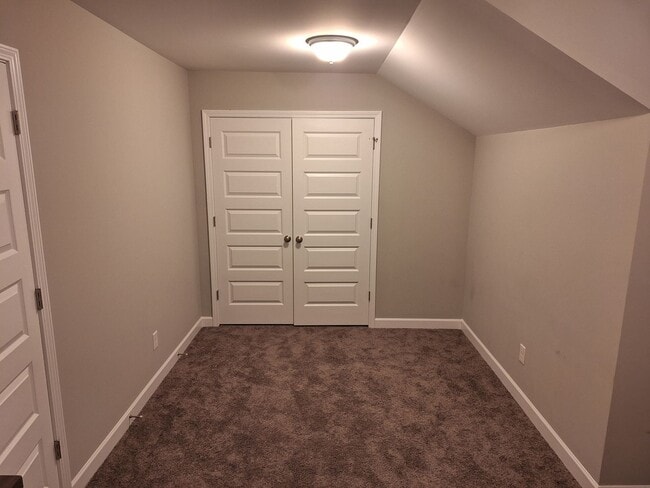 Building Photo - Beautiful Five Bedroom Home Located in Northeast Columbia!