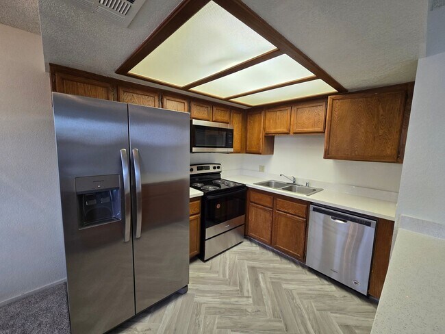 Building Photo - A Nicely Remodeled 2 Bedroom upstairs unit...