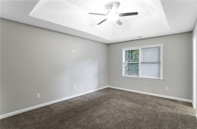 Building Photo - 130 Cedar Creek Ct