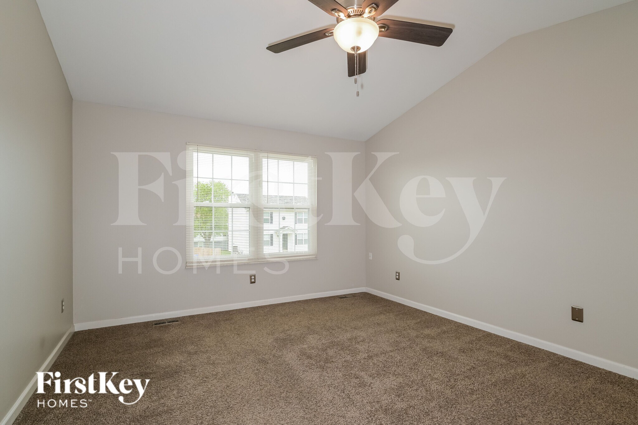 Building Photo - 256 Cherrywood Parc Dr