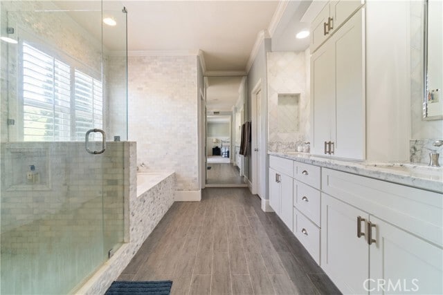 Building Photo - 11 Willowglade