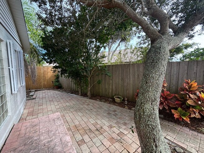 Building Photo - 44 Capistrano Dr